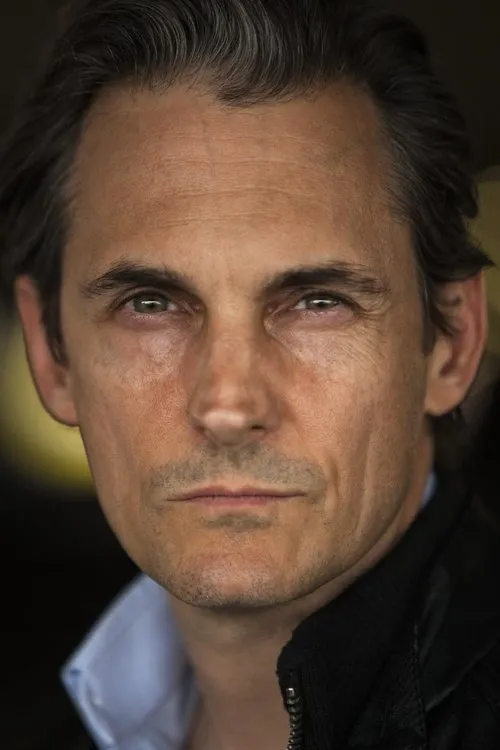 Jason Spisak Oyuncu Profil Görseli