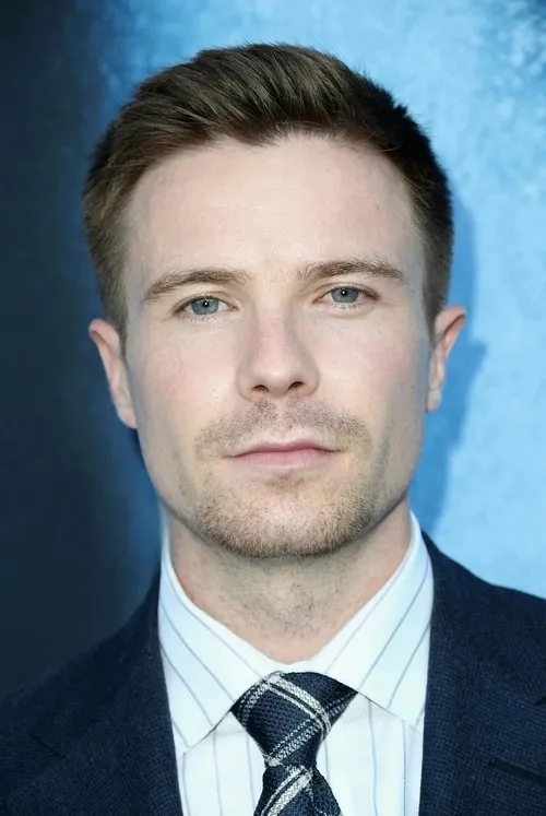 Joe Dempsie Oyuncu Profil Görseli