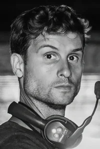 Jonathan van Tulleken Yönetmen Profil Görseli