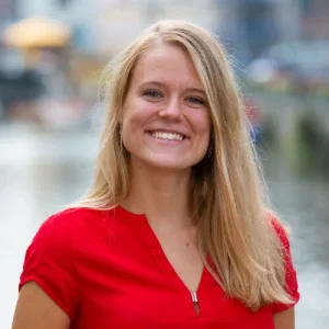 Julia Harmon Yönetmen Profil Görseli