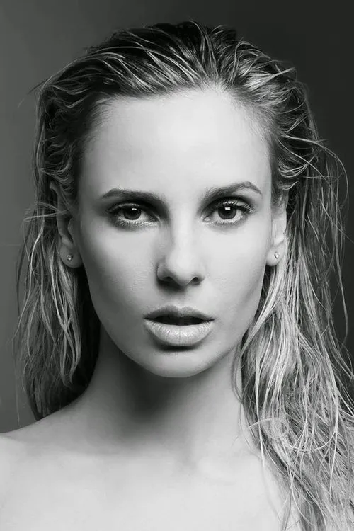 Julieta Cardinali Oyuncu Profil Görseli