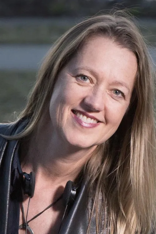 Kate Dennis Yönetmen Profil Görseli