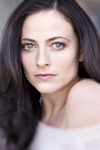 Lara Pulver Oyuncu Profil Görseli