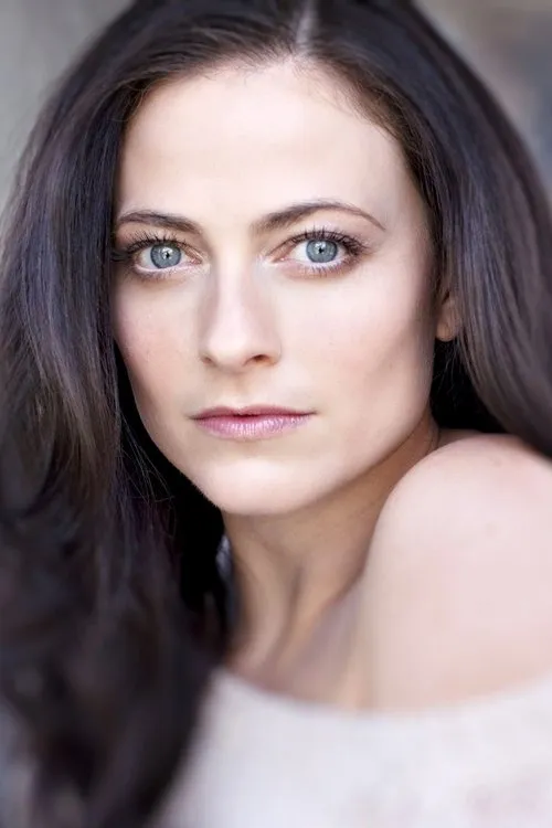 Lara Pulver Oyuncu Profil Görseli
