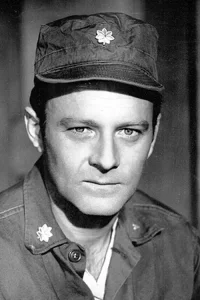 Larry Linville Oyuncu Profil Görseli
