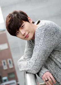 Lee Jong-suk Oyuncu Profil Görseli