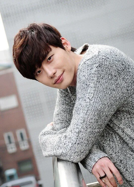 Lee Jong-suk Oyuncu Profil Görseli