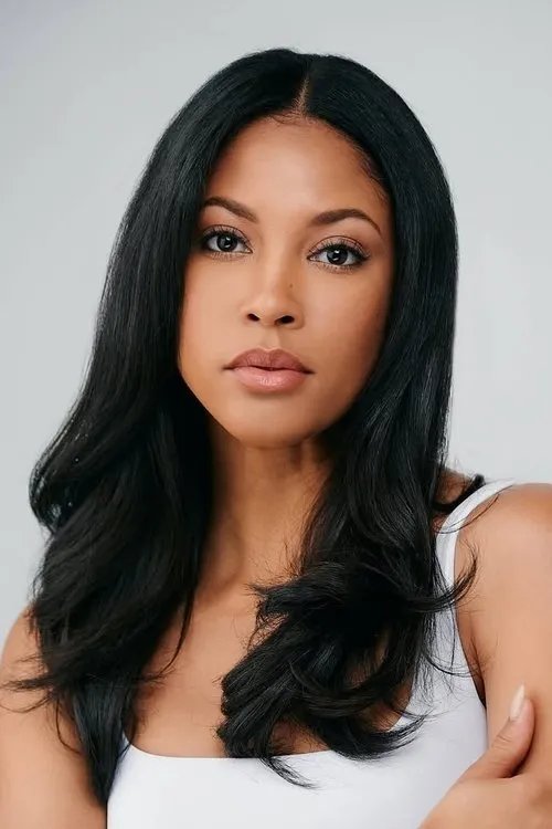 Lex Scott Davis Oyuncu Profil Görseli