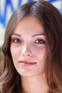 Lola Le Lann Oyuncu Profil Görseli