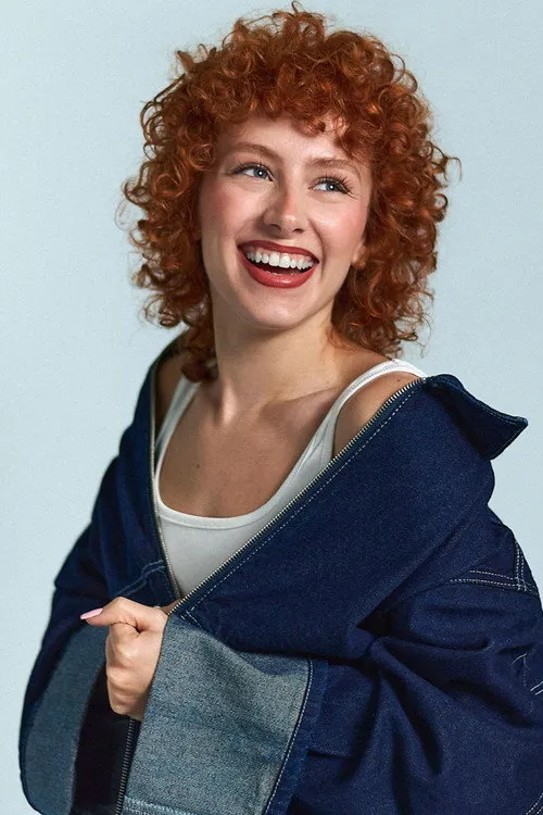 Lorena Ares Yönetmen Profil Görseli