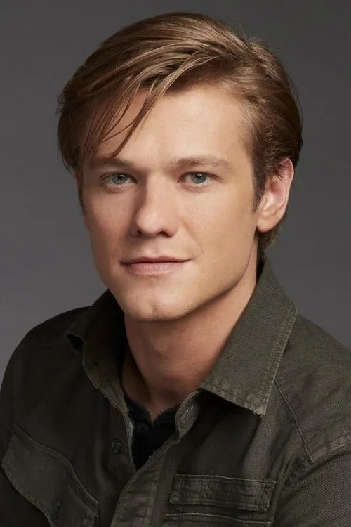 Lucas Till Oyuncu Profil Görseli