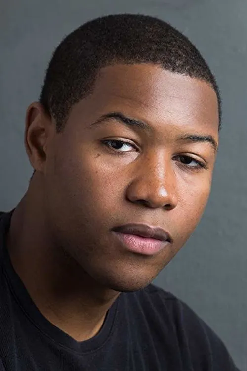 Luke Tennie Oyuncu Profil Görseli