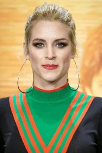 Maggie Civantos Oyuncu Profil Görseli