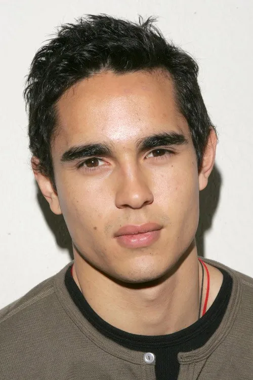 Max Minghella Yönetmen Profil Görseli