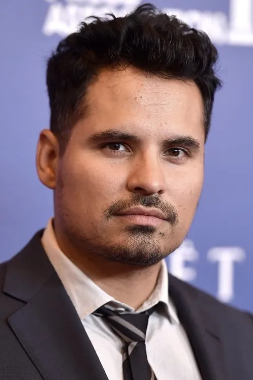 Michael Peña Oyuncu Profil Görseli