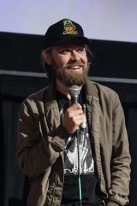 Mike P. Nelson Yönetmen Profil Görseli