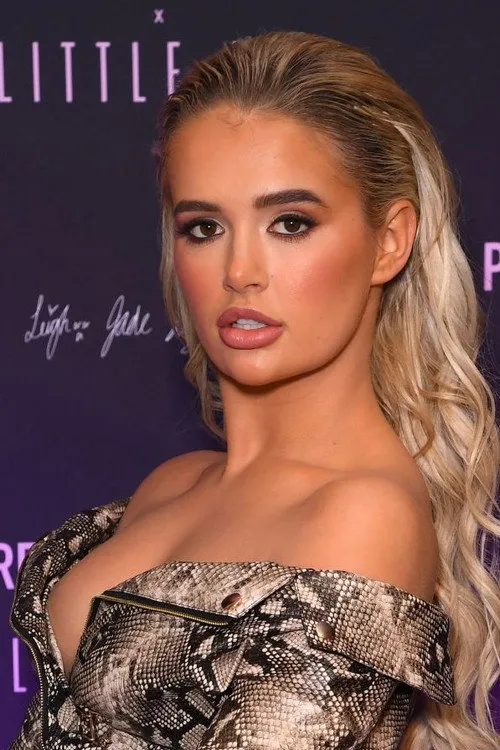 Molly-Mae Hague Oyuncu Profil Görseli