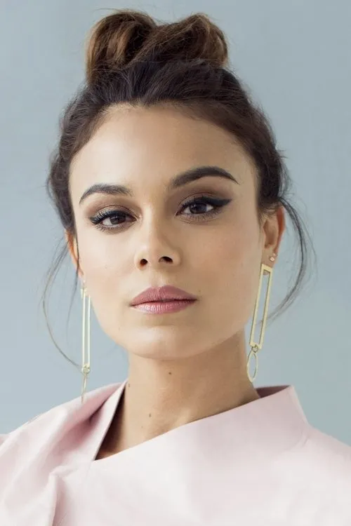 Nathalie Kelley Oyuncu Profil Görseli