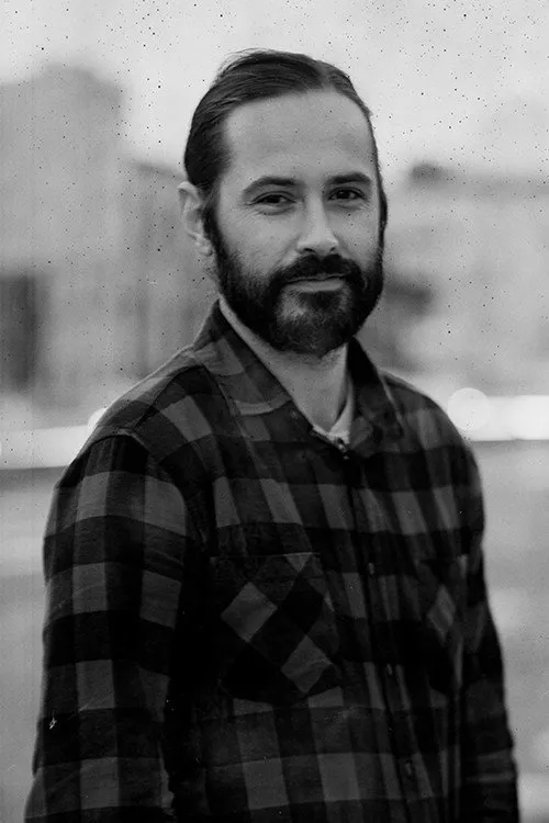 Nathan S. Caswell Yönetmen Profil Görseli