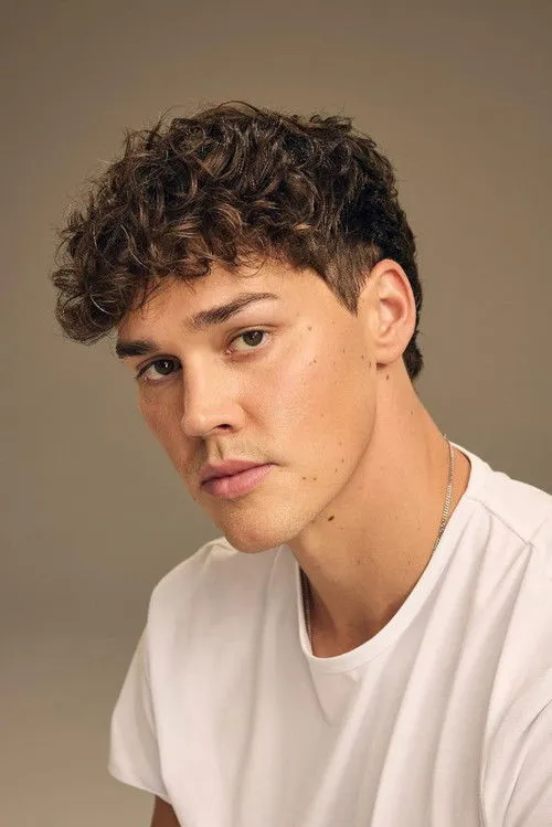 Noah Beck Oyuncu Profil Görseli