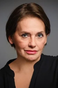 Nur Sürer Oyuncu Profil Görseli