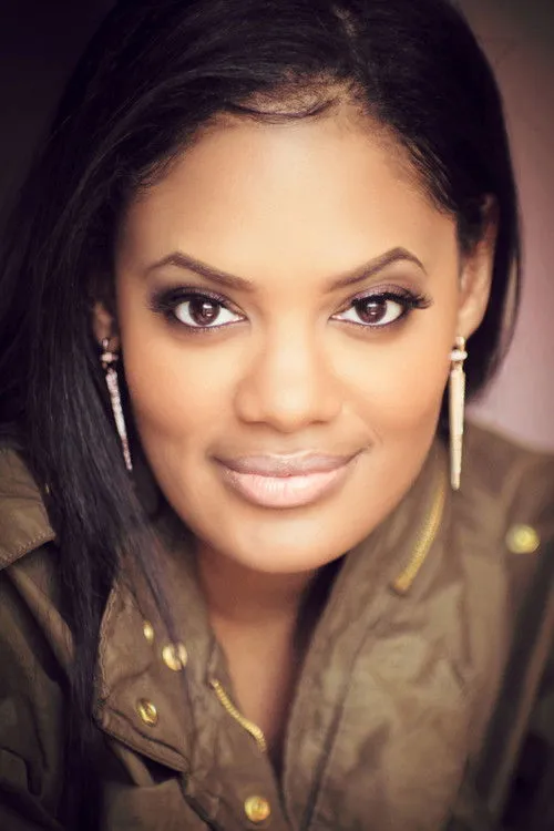 Nzingha Stewart Yönetmen Profil Görseli