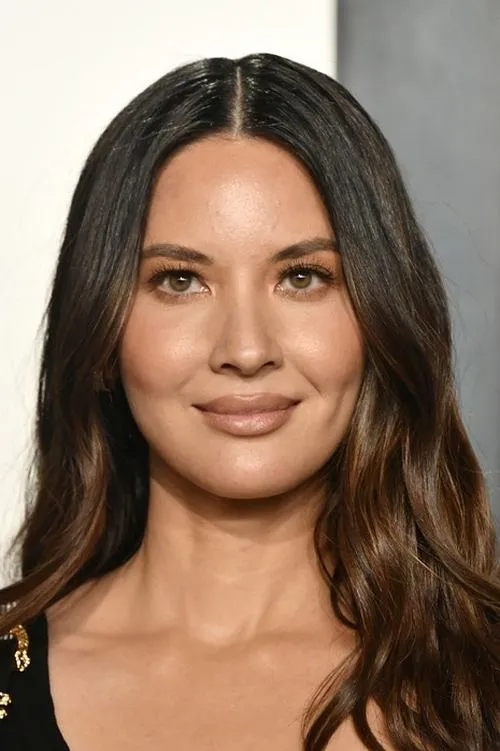 Olivia Munn Oyuncu Profil Görseli