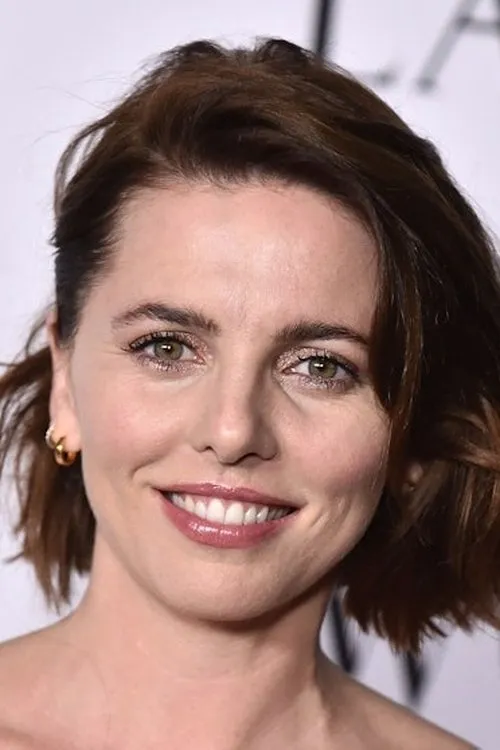 Ophelia Lovibond Oyuncu Profil Görseli