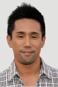 Parry Shen Oyuncu Profil Görseli