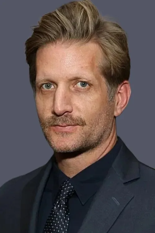 Paul Sparks Oyuncu Profil Görseli