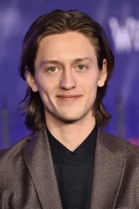 Percy Hynes White Oyuncu Profil Görseli