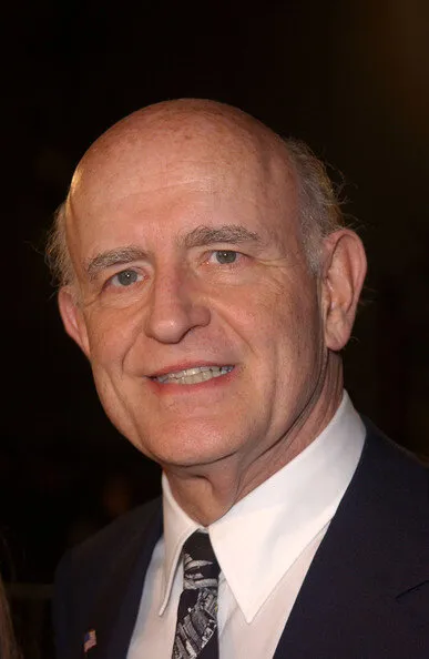 Peter Boyle Oyuncu Profil Görseli