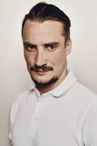 Pierre Lottin Oyuncu Profil Görseli