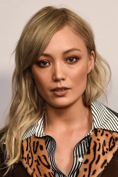 Pom Klementieff Oyuncu Profil Görseli