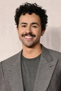 Ramy Youssef Yönetmen Profil Görseli