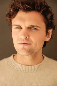 Ray Nicholson Oyuncu Profil Görseli