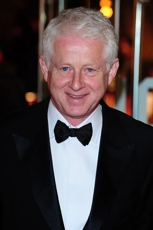 Richard Curtis Yönetmen Profil Görseli