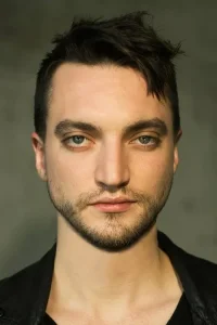 Richard Harmon Oyuncu Profil Görseli