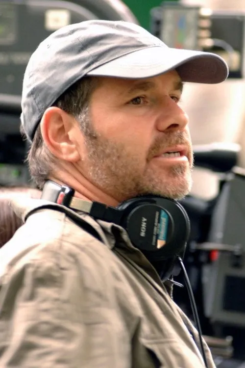 Richard J. Lewis Yönetmen Profil Görseli