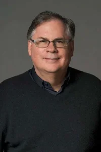 Robert King Yönetmen Profil Görseli