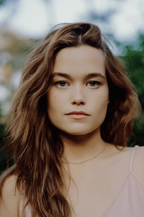 Sarah Catherine Hook Oyuncu Profil Görseli