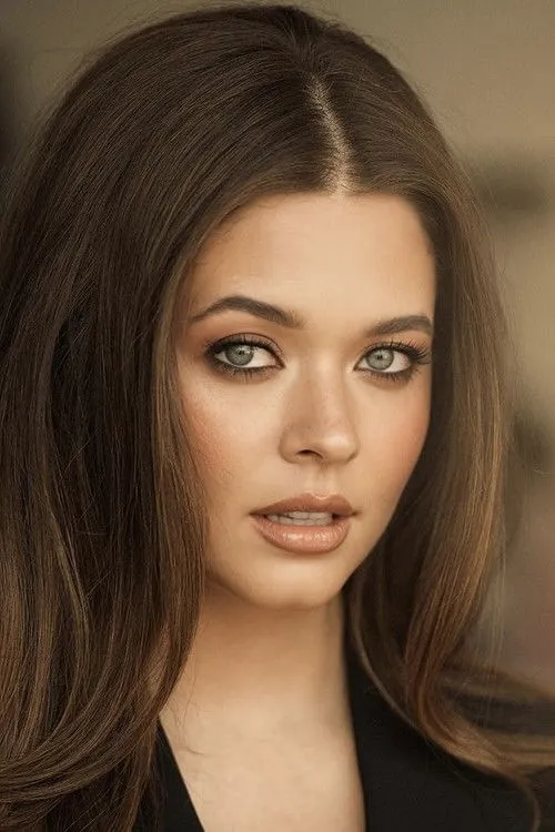 Sasha Pieterse Oyuncu Profil Görseli