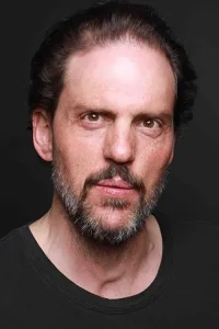Silas Weir Mitchell Oyuncu Profil Görseli