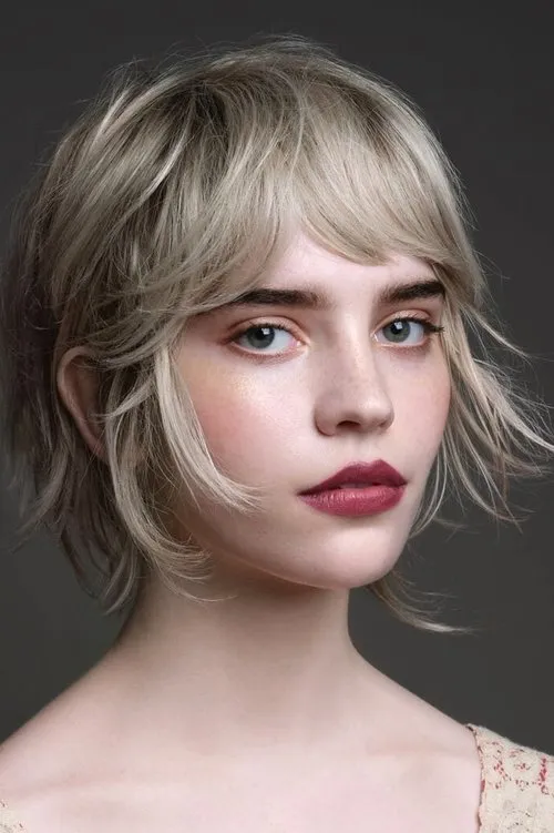 Sophie Thatcher Oyuncu Profil Görseli