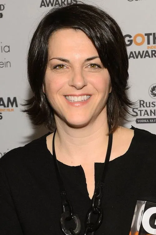 Stacie Passon Yönetmen Profil Görseli