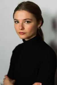 Stefanie Scott Oyuncu Profil Görseli