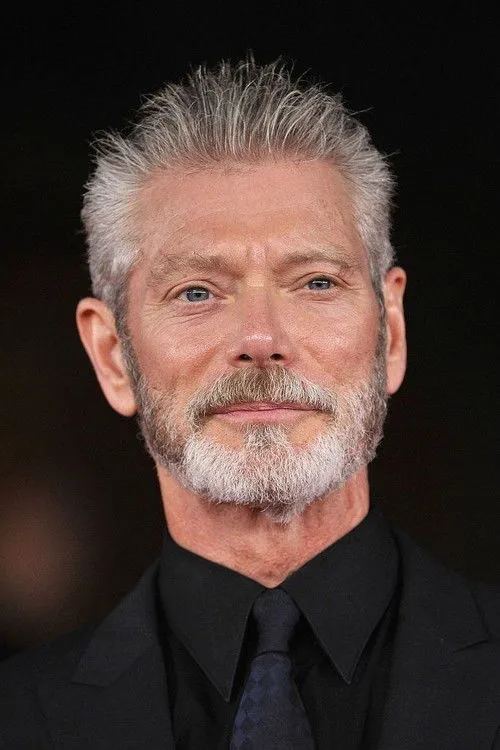 Stephen Lang Oyuncu Profil Görseli