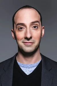 Tony Hale Oyuncu Profil Görseli