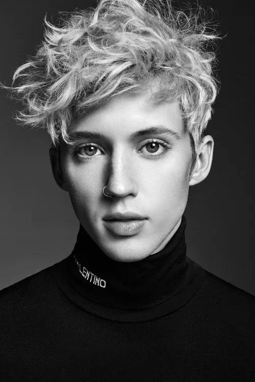 Troye Sivan Oyuncu Profil Görseli
