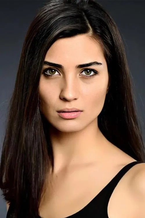 Tuba Büyüküstün Oyuncu Profil Görseli